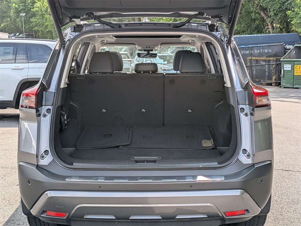2023 Nissan Rogue SL photo 5
