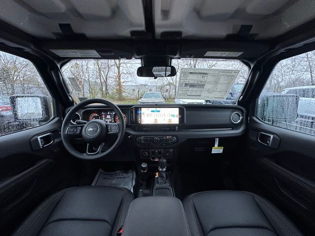 2025 Jeep Gladiator Sport photo 2