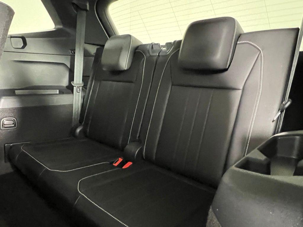 2023 Volkswagen Tiguan SE R-Line Black photo 22