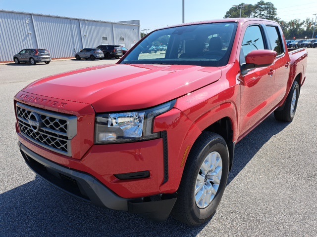 2022 Nissan Frontier SV photo 2