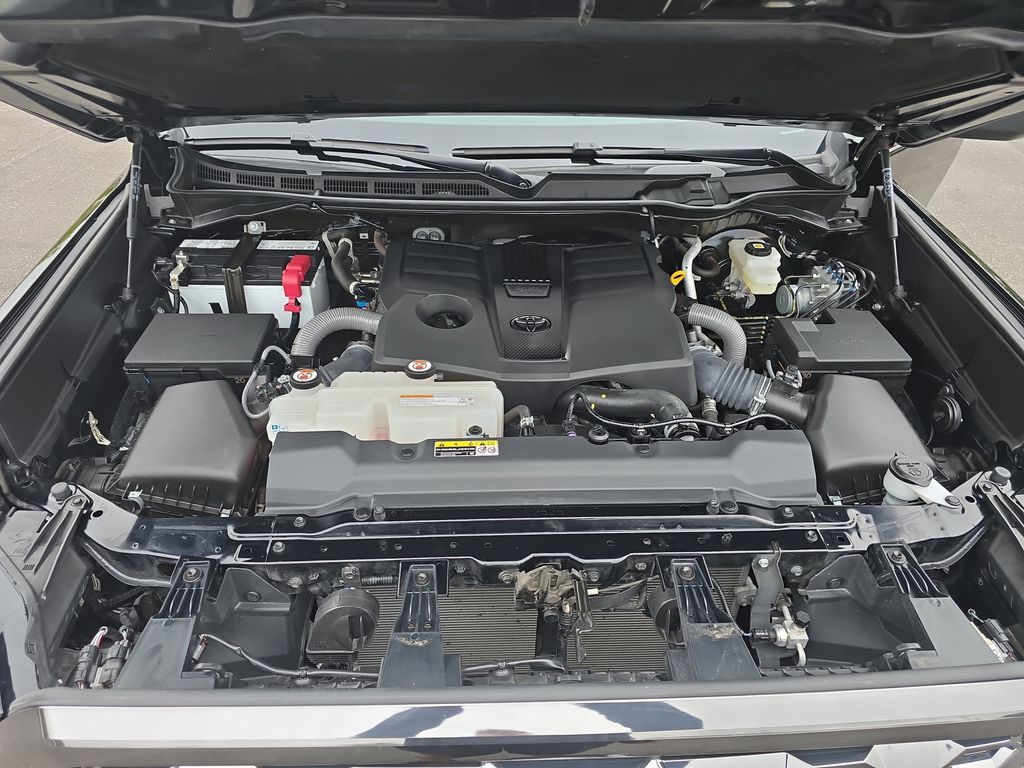 2023 Toyota Tundra Platinum CrewMax photo 29