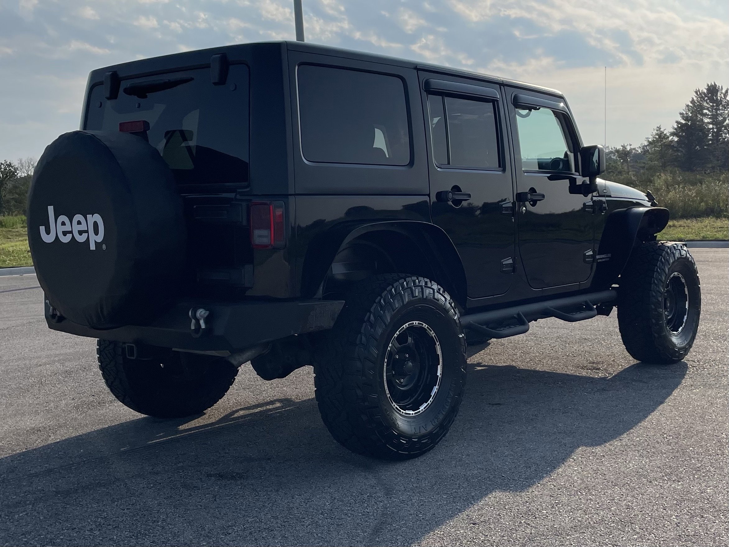 2014 Jeep Wrangler Unlimited Rubicon photo 4