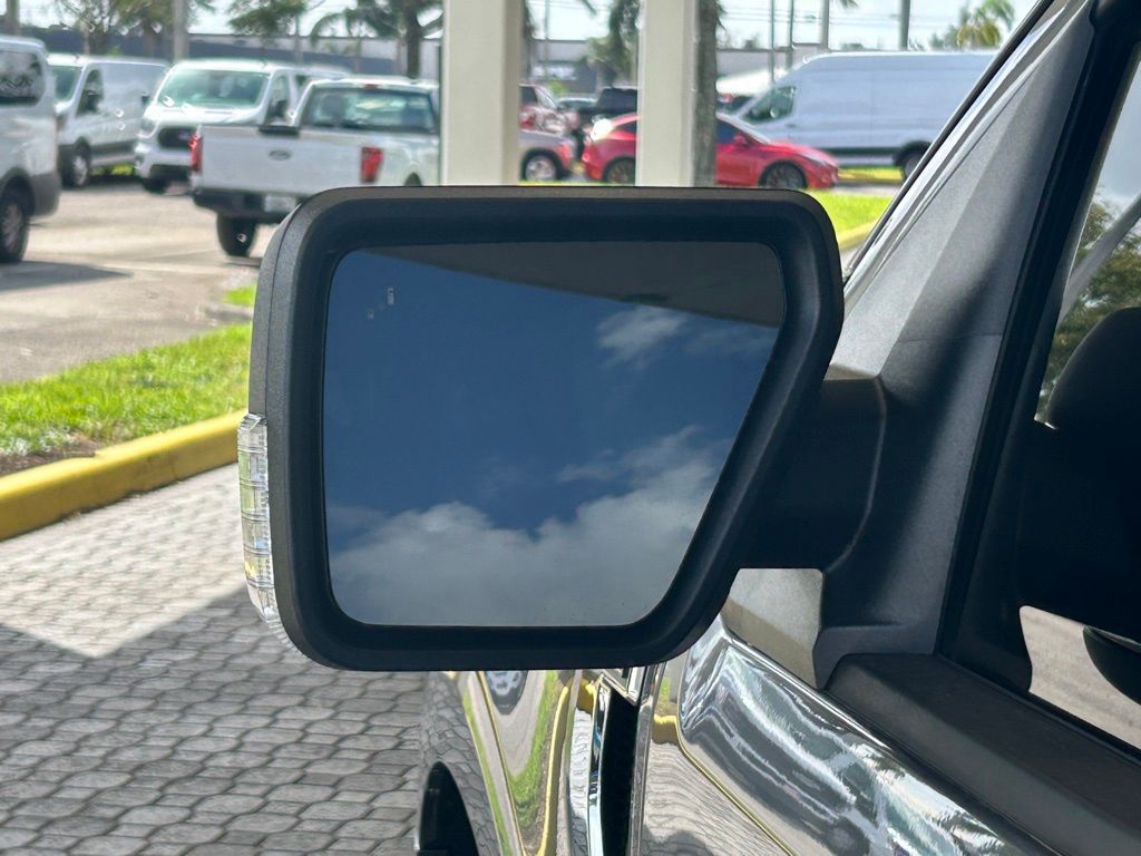 2023 Ford F-150 XLT photo 13