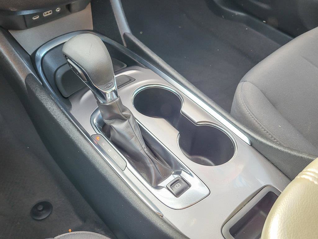 2023 CHEVROLET MALIBU - Image 22