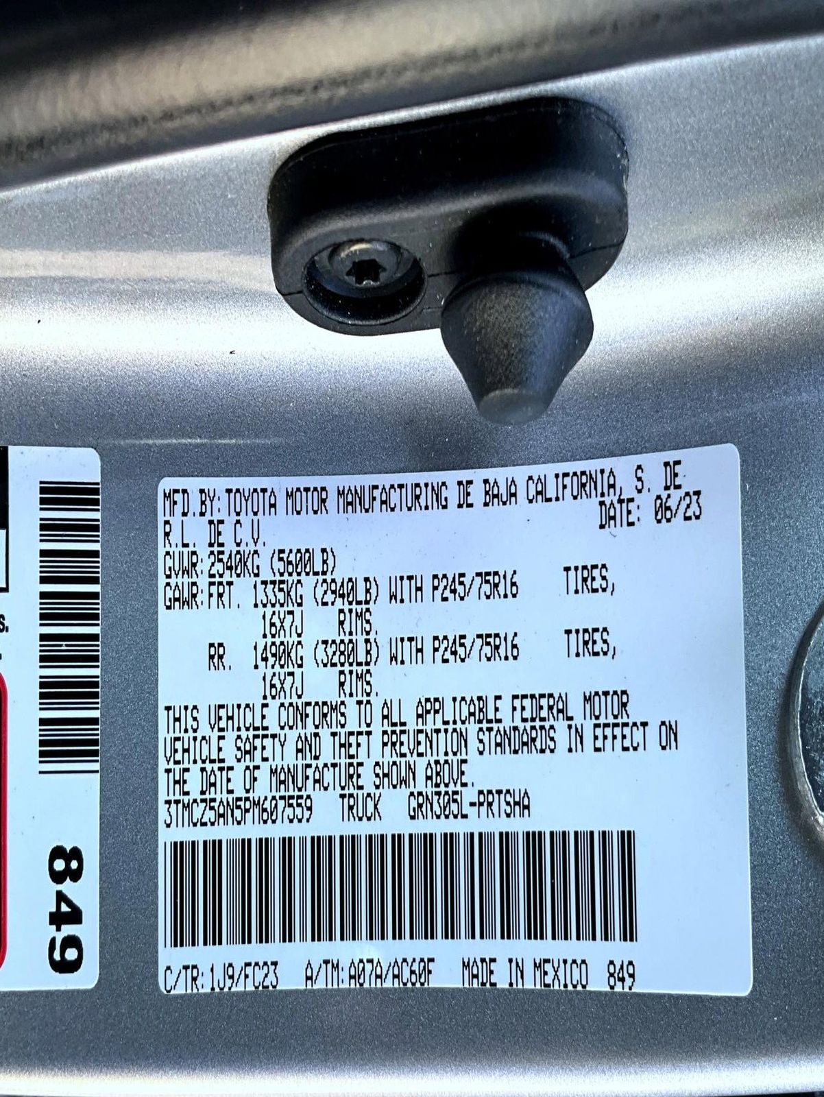 2023 Toyota Tacoma SR5 photo 25