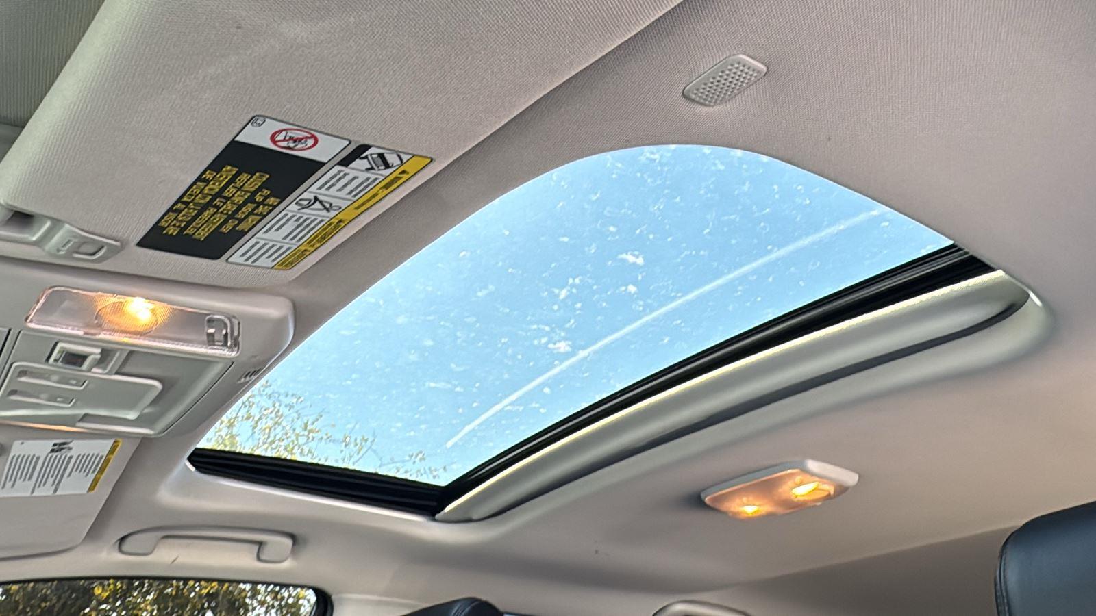 2021 Toyota Tundra Platinum CrewMax photo 24