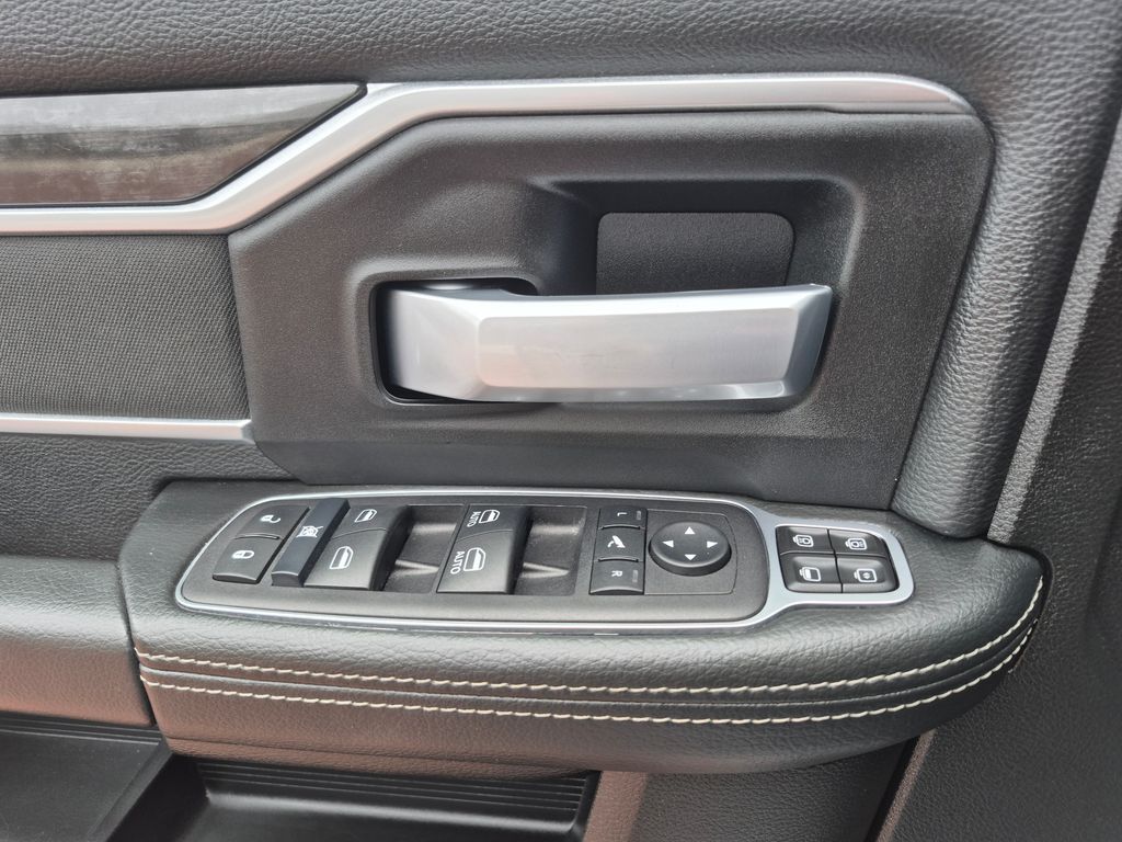 2024 Ram 2500 Big Horn photo 16