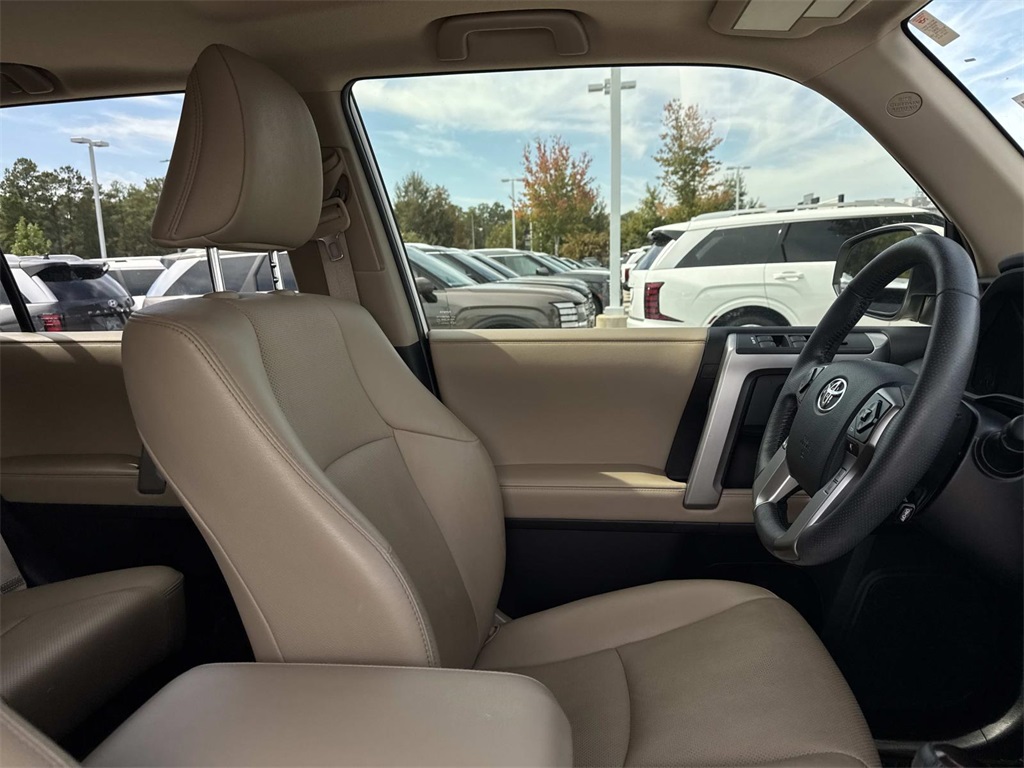 2022 Toyota 4Runner Limited photo 6