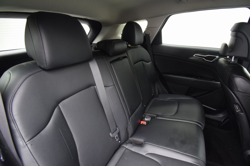 2023 Kia Sportage EX photo 16
