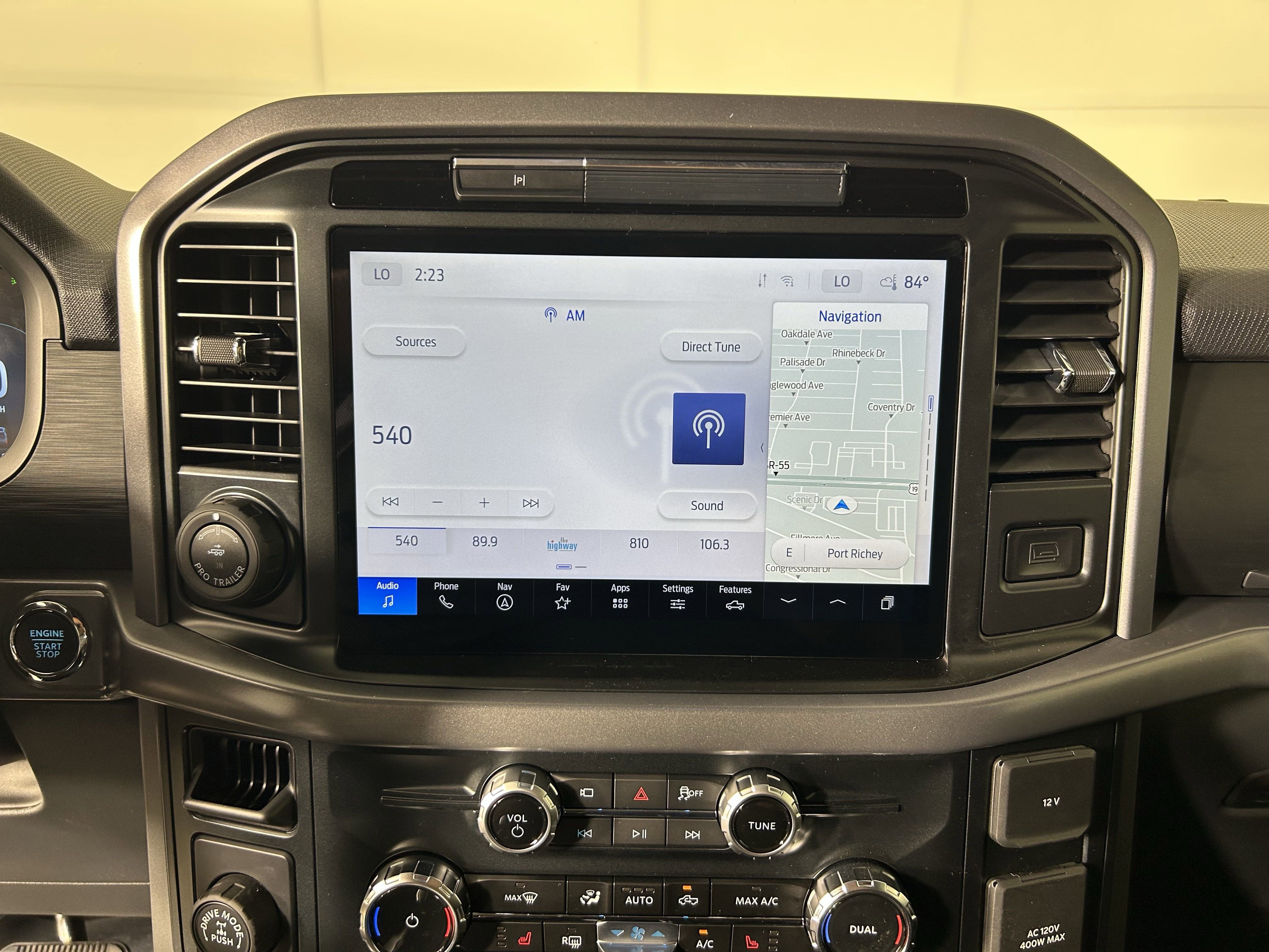 2025 Ford F-150 XLT photo 11