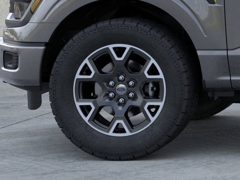 2025 Ford F-150 STX photo 4