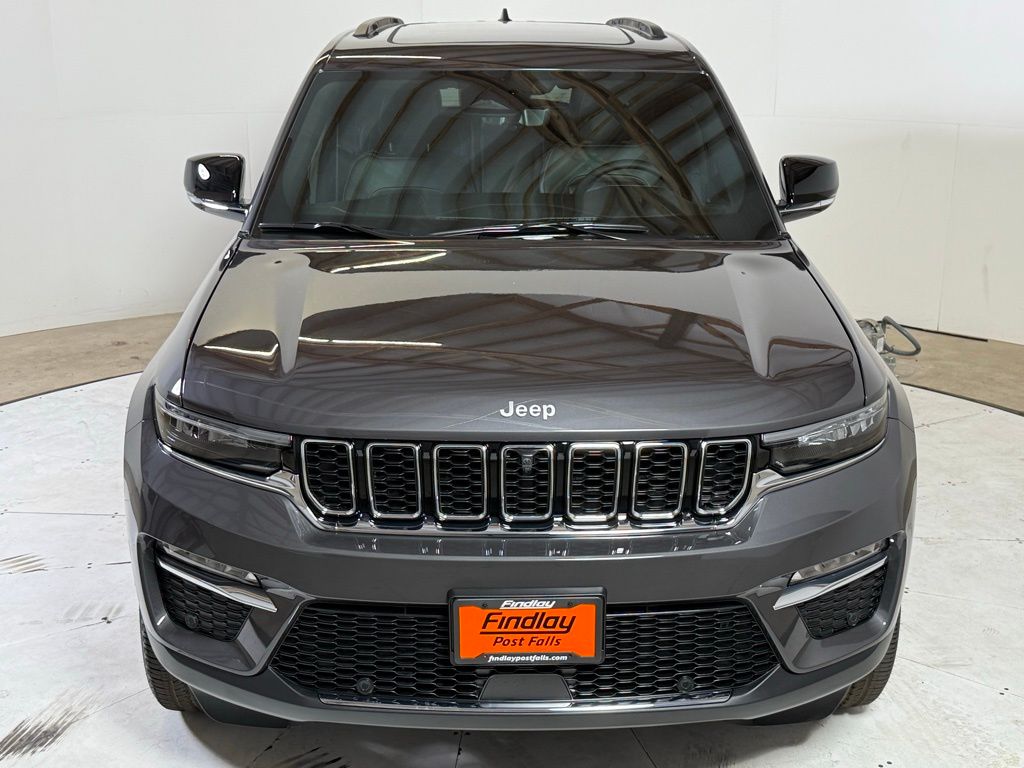 2025 Jeep Grand Cherokee Limited photo 2