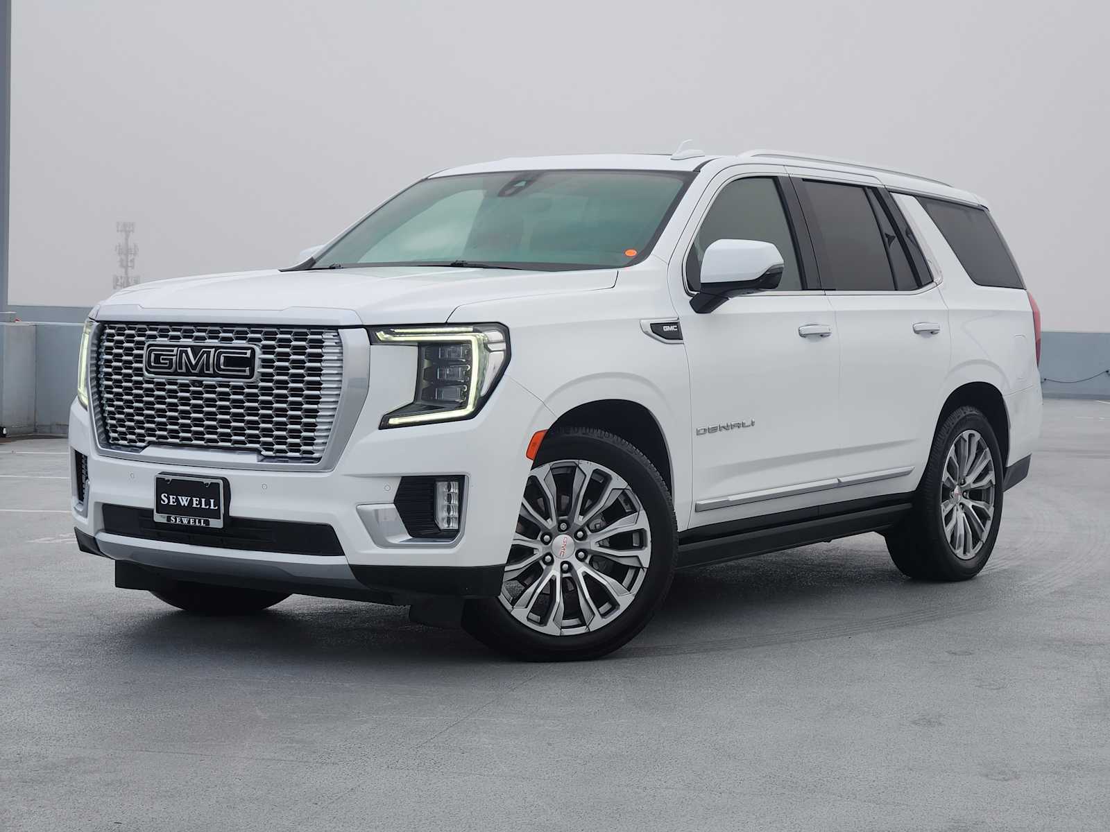 2021 GMC Yukon Denali's photo
