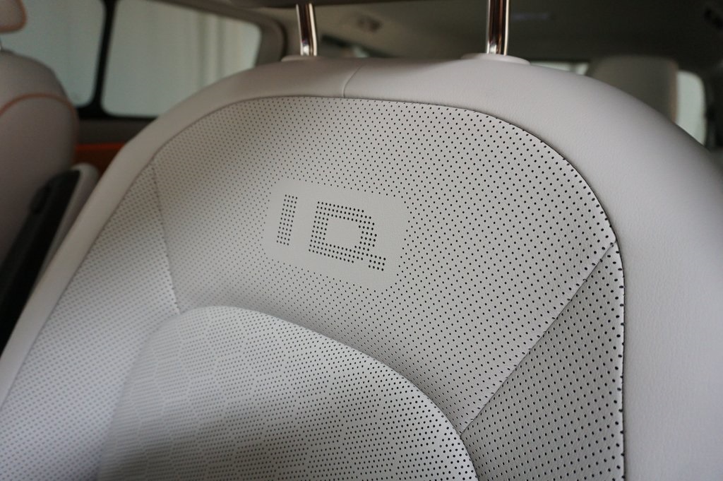 2025 Volkswagen ID. Buzz photo 12