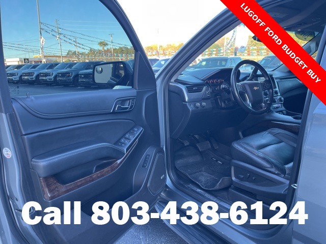 2019 Chevrolet Tahoe LT photo 3