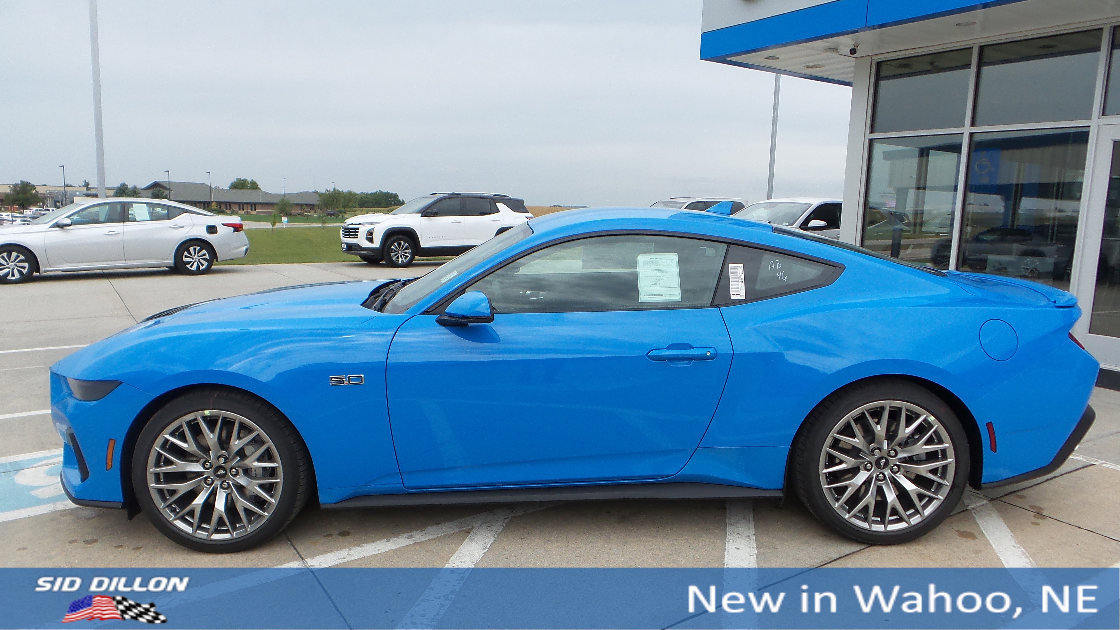 2025 Ford Mustang GT Premium photo 2