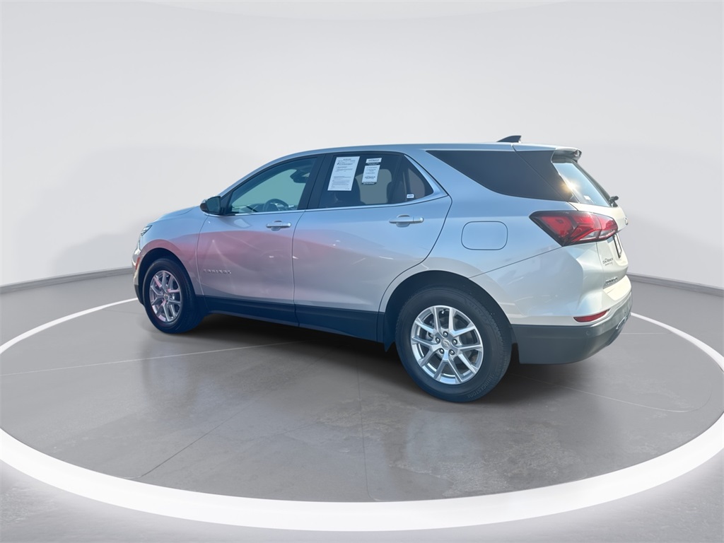 2022 Chevrolet Equinox LT photo 4