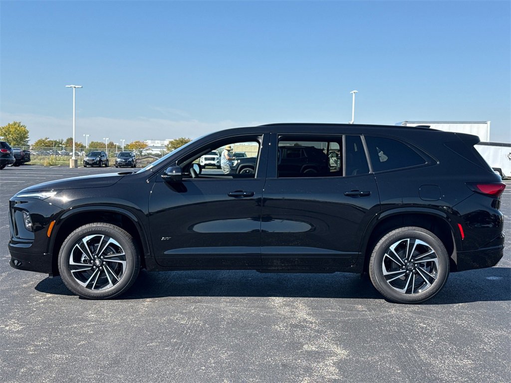 2026 Buick Enclave Sport Touring photo 3