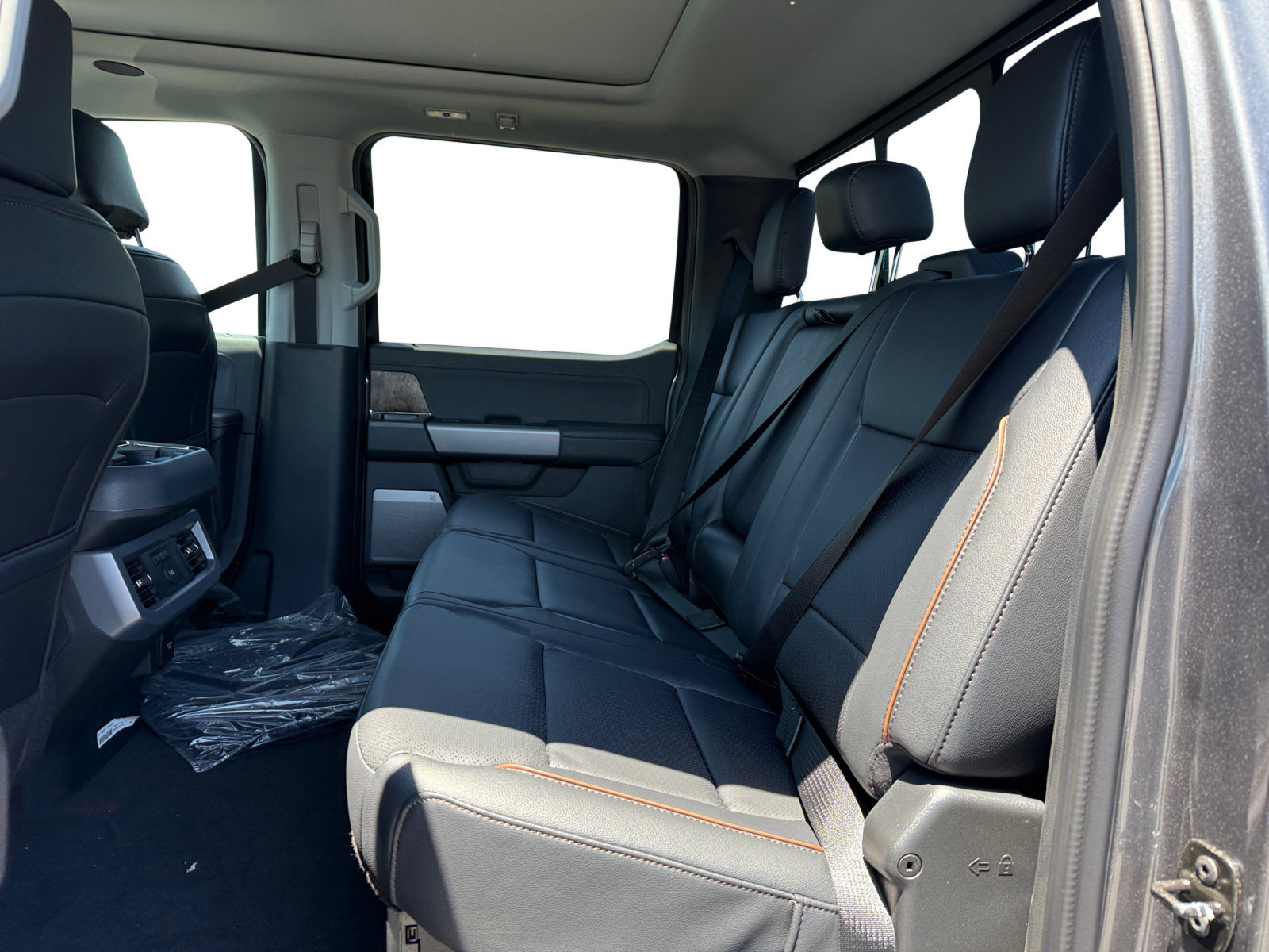 2025 Ford F-250 Lariat photo 16