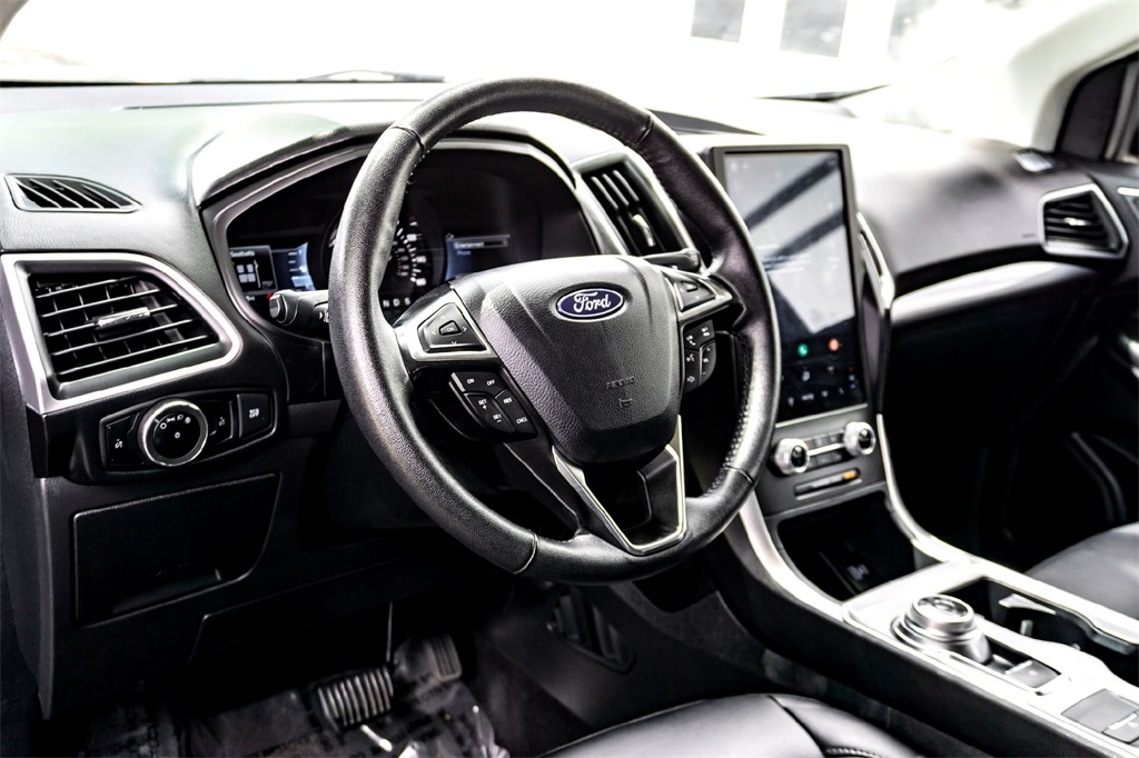 2024 Ford Edge SEL photo 12