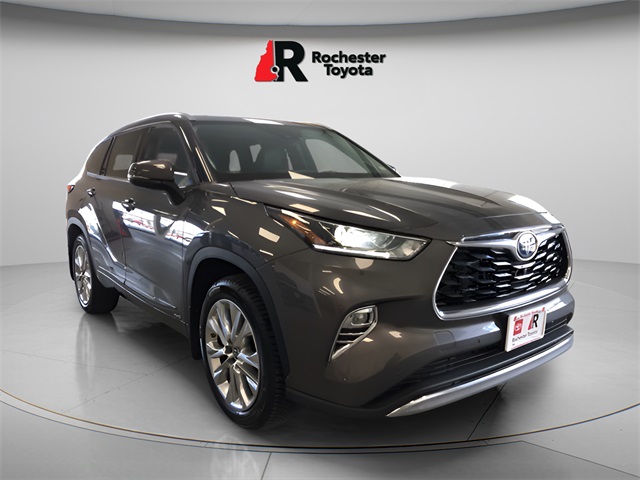 2022 Toyota Highlander Limited's photo
