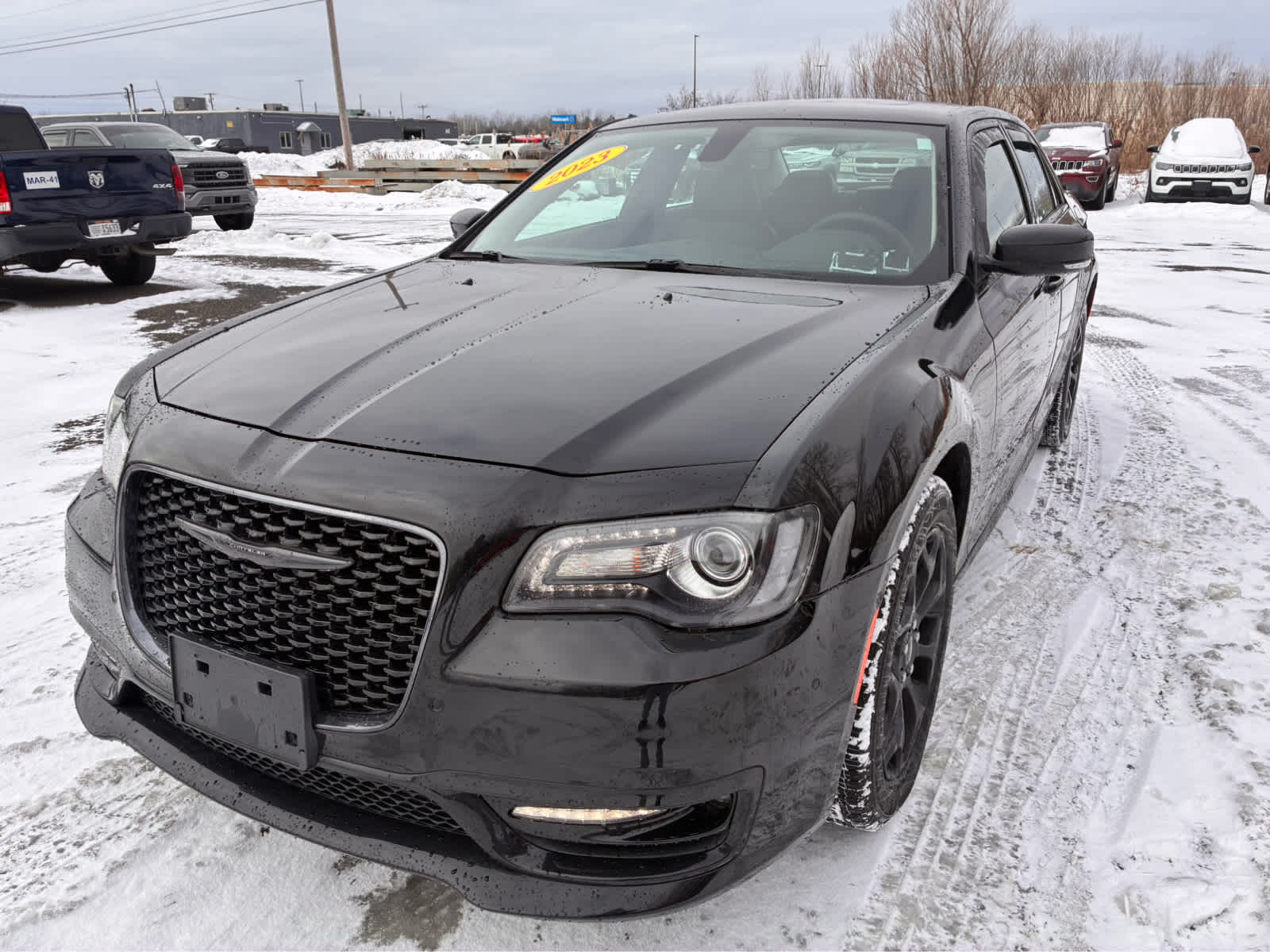 2023 Chrysler 300 Touring L's photo