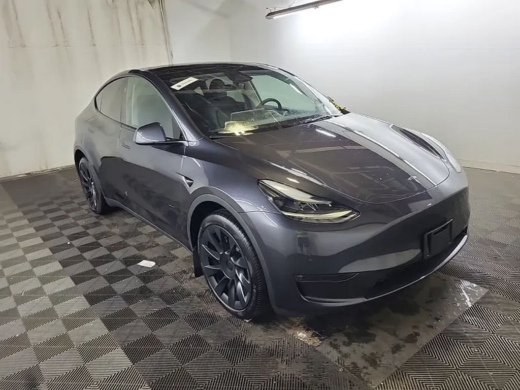 Used 2025 Tesla Model Y Long Range with VIN 7SAYGDEE8SA356839 for sale in Bedford, OH