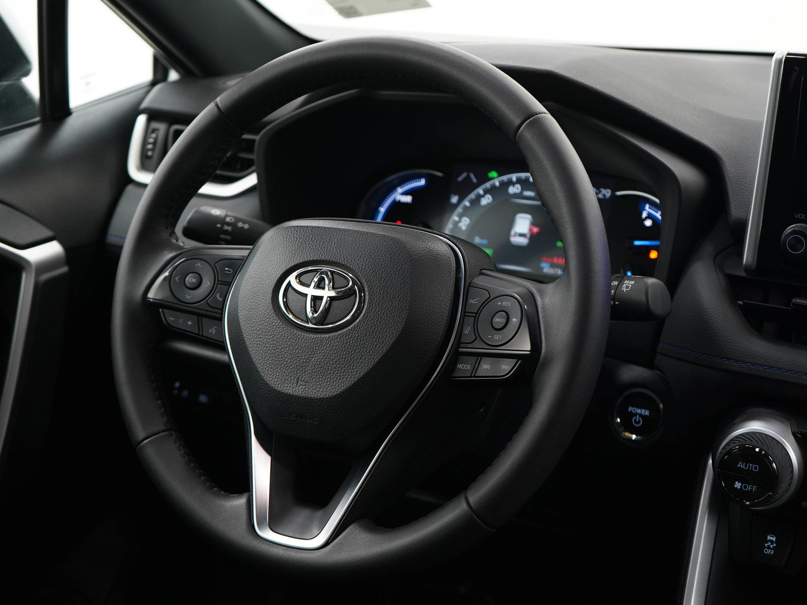 2024 Toyota RAV4 Hybrid SE photo 10