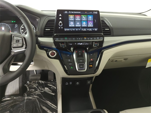 2026 Honda Odyssey Touring photo 17