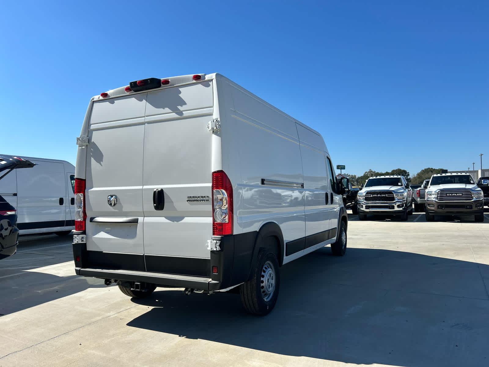 2025 Ram ProMaster 2500 photo 4