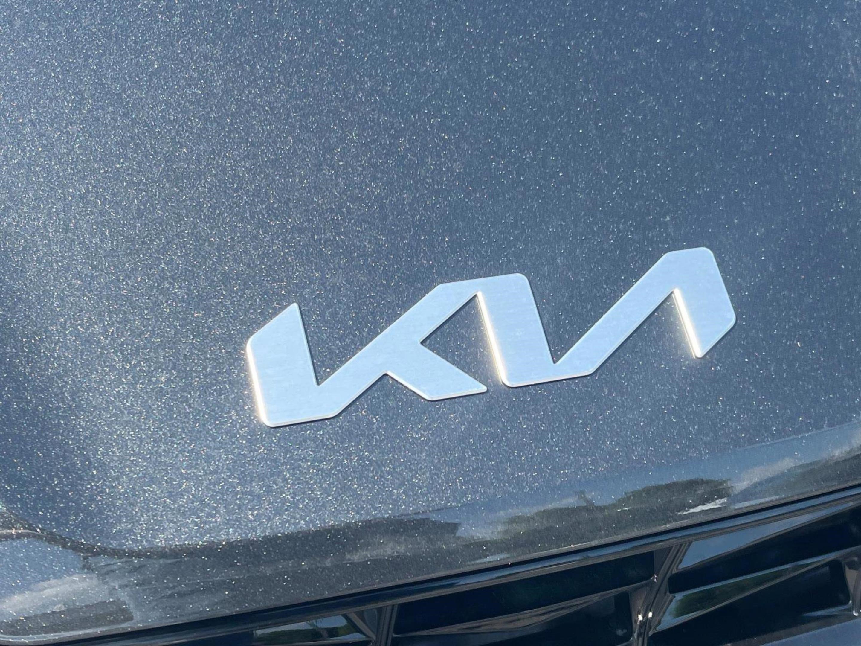 2025 Kia K5 LXS photo 9