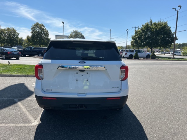 2022 Ford Explorer Base photo 2