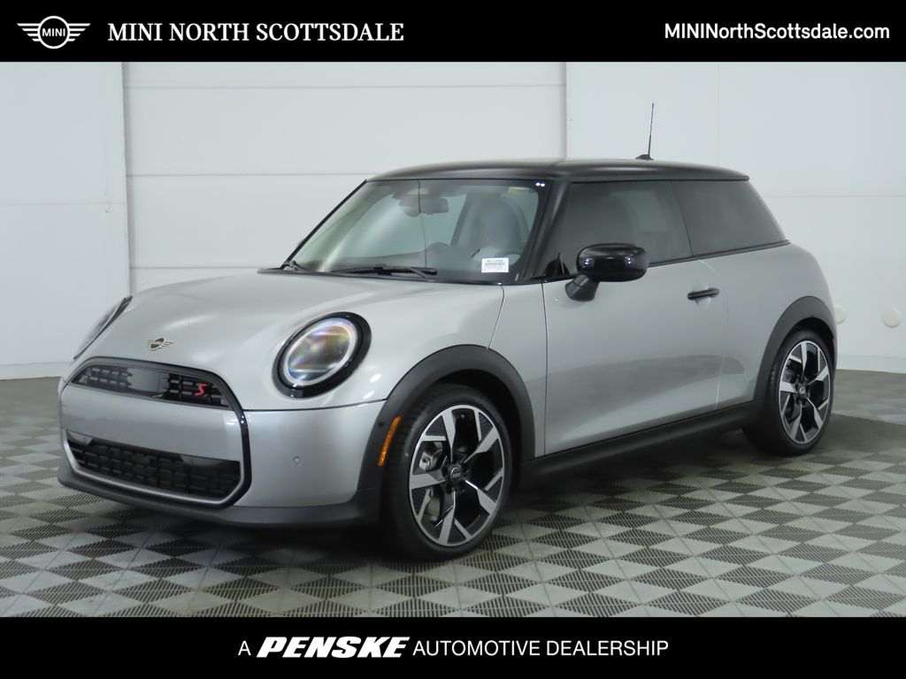 2025 MINI Hardtop 2 Door S's photo