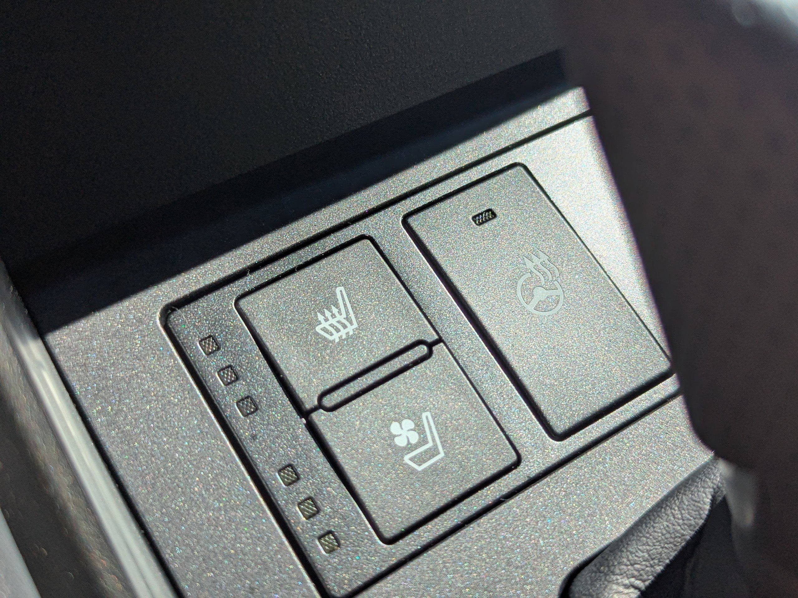 2025 Lexus IS 350 F SPORT photo 28