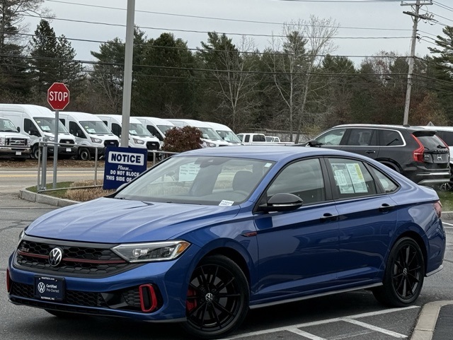2024 Volkswagen Jetta GLI 2.0 TSI photo 2