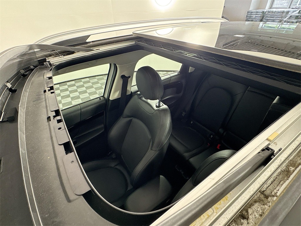 2022 Mini Cooper S ALL4 photo 23