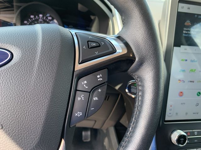 2024 Ford Edge Titanium photo 16