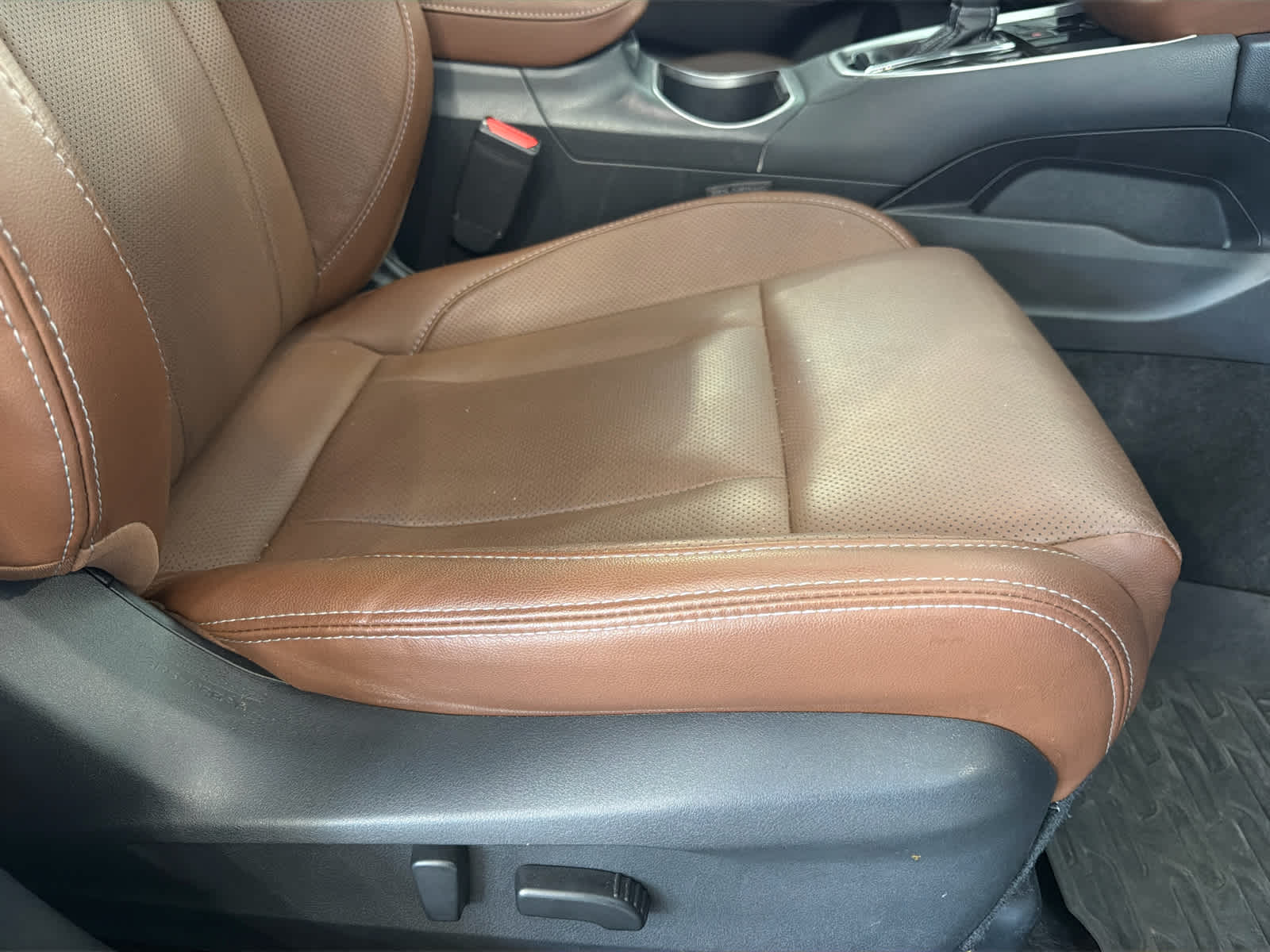 2022 Subaru Outback Touring XT photo 12