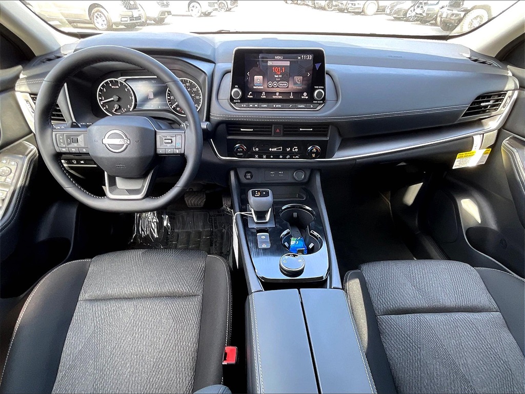 2026 Nissan Rogue SV photo 10