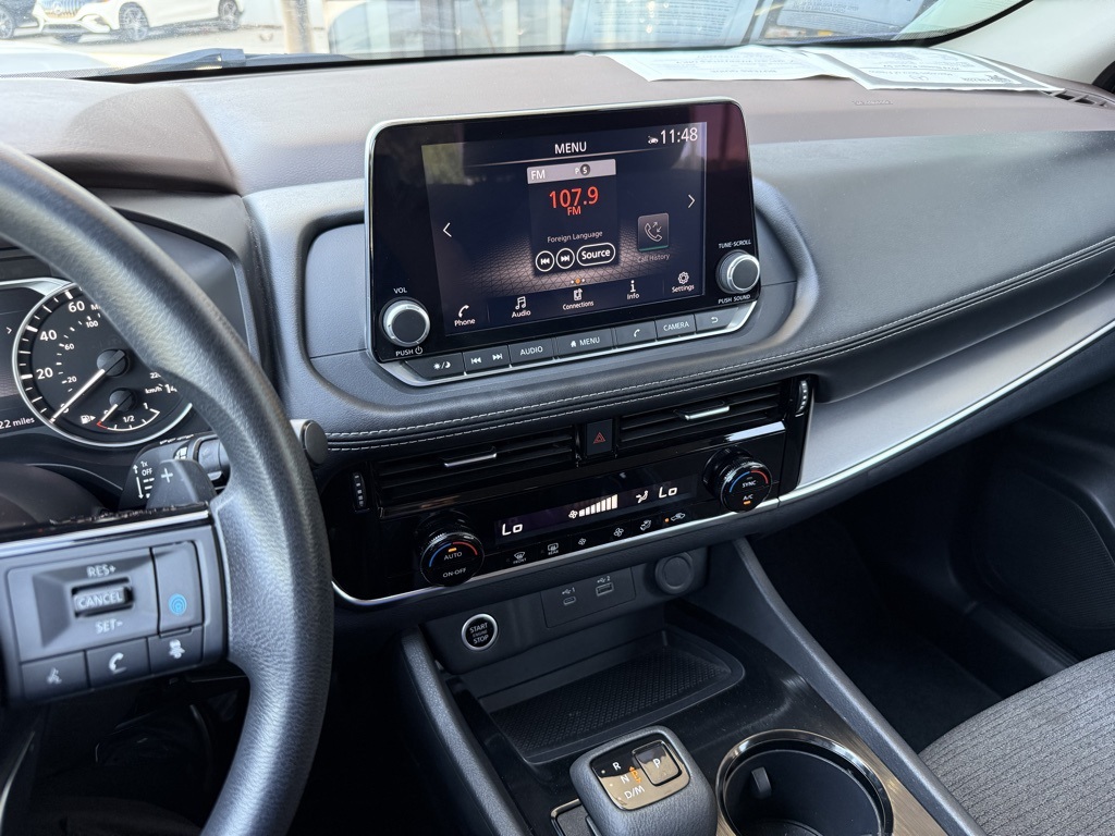 2023 Nissan Rogue SV photo 14