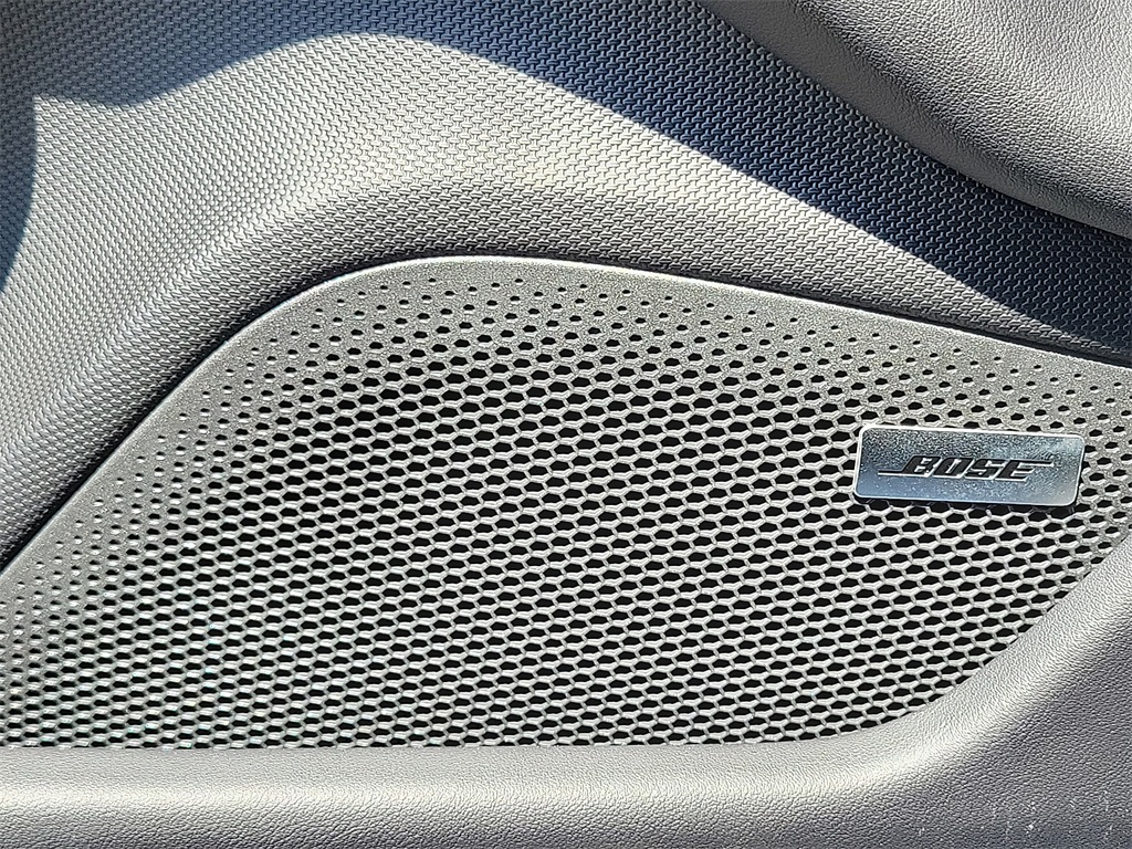 2025 Porsche Taycan 4S photo 22