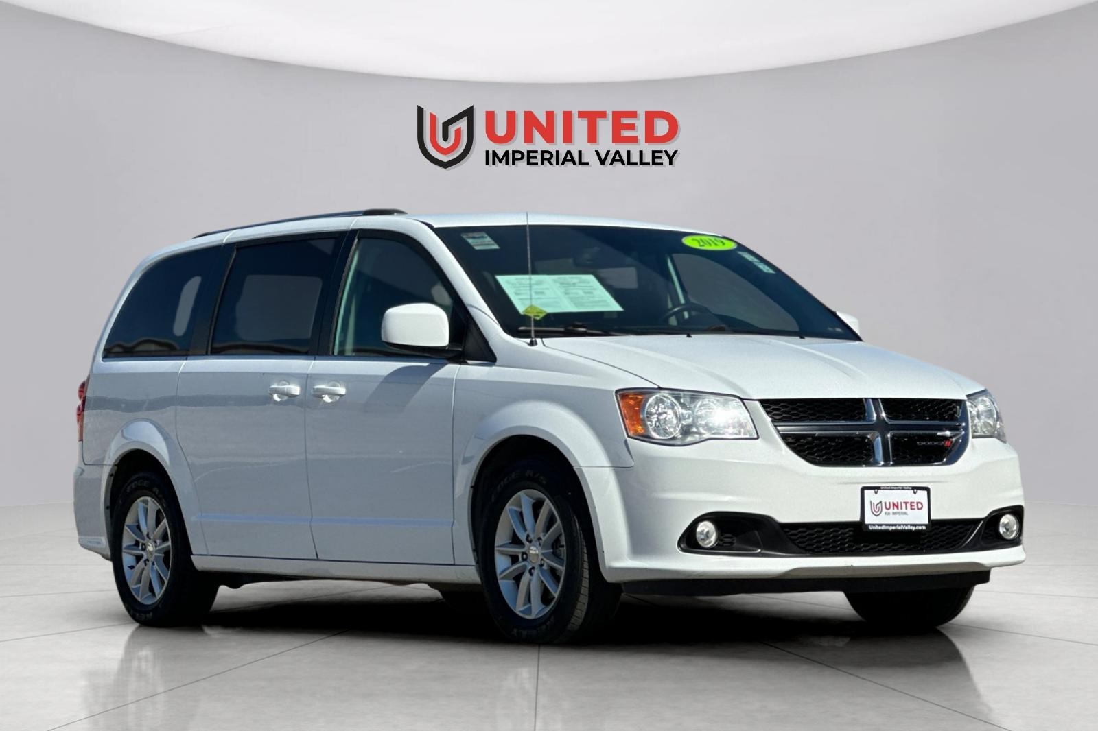 Used 2019 Dodge Grand Caravan SXT with VIN 2C4RDGCG8KR544896 for sale in Imperial, CA