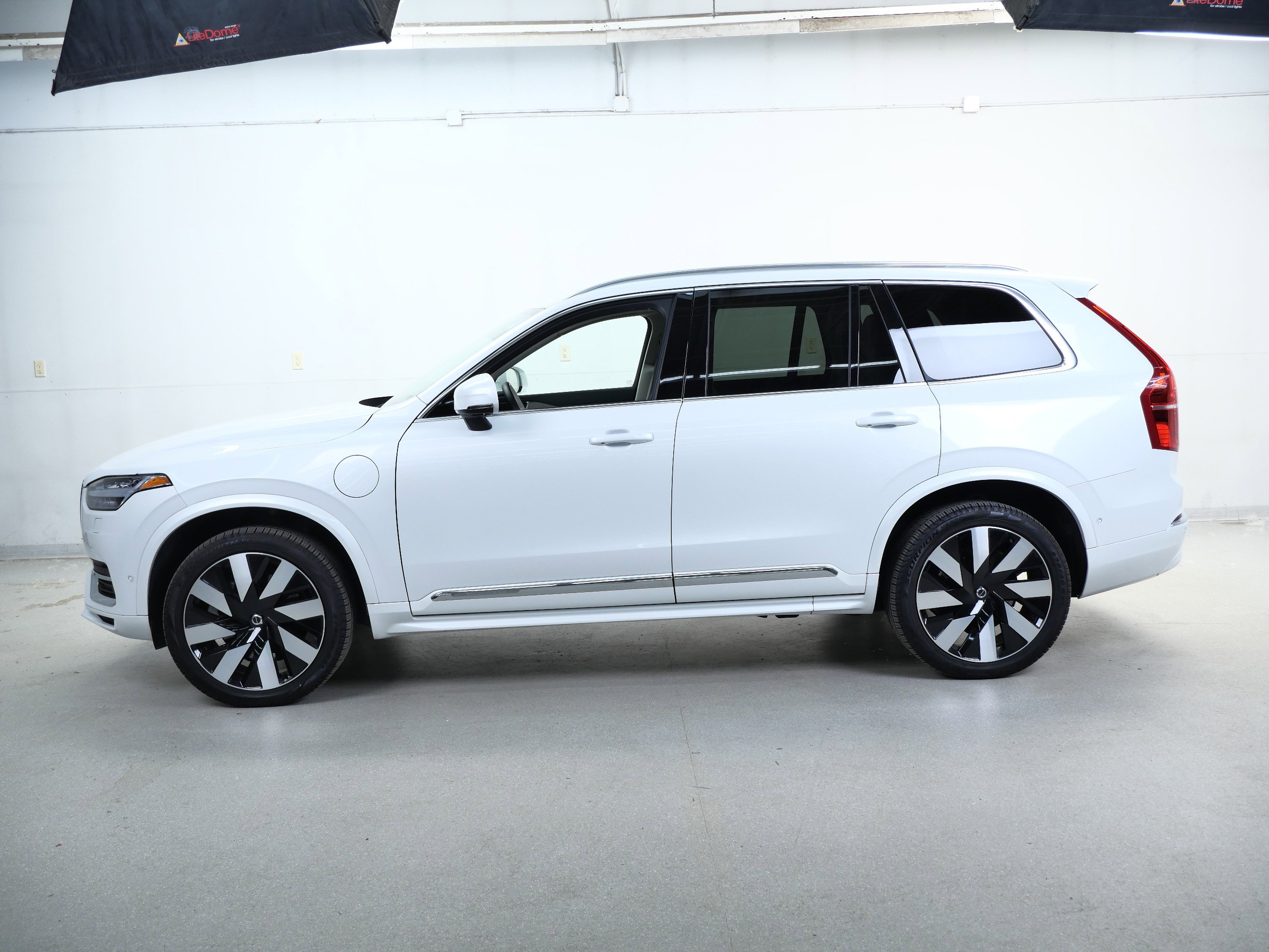 2024 Volvo XC90 Recharge Plus photo 9
