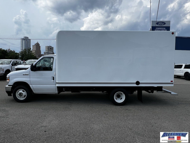 2025 Ford E-350 Base photo 2