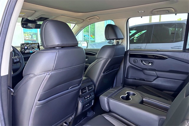 2025 Honda Pilot Touring photo 22