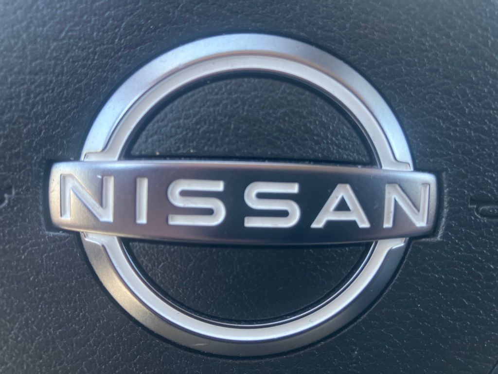 2023 Nissan Rogue SV photo 10