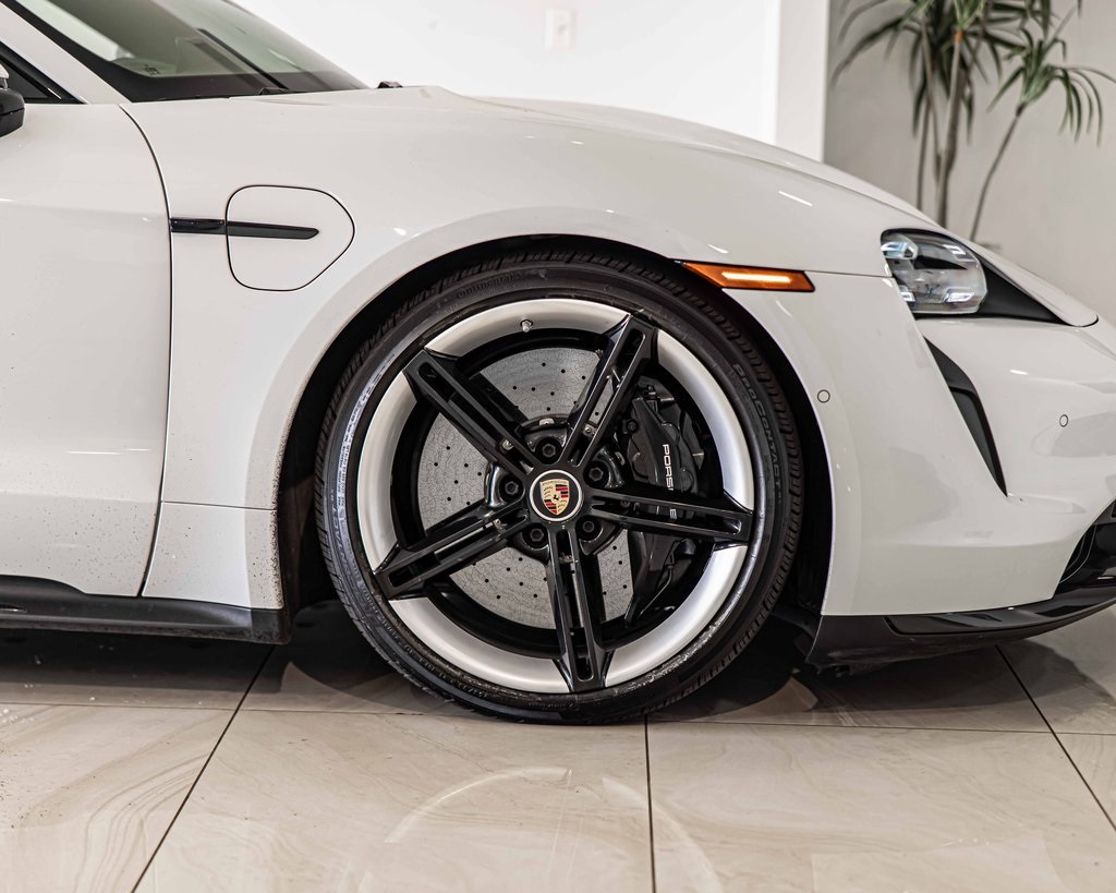 2020 PORSCHE TAYCAN - Image 11