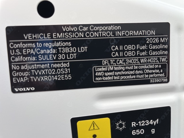 2026 Volvo XC60 B5 Plus photo 25