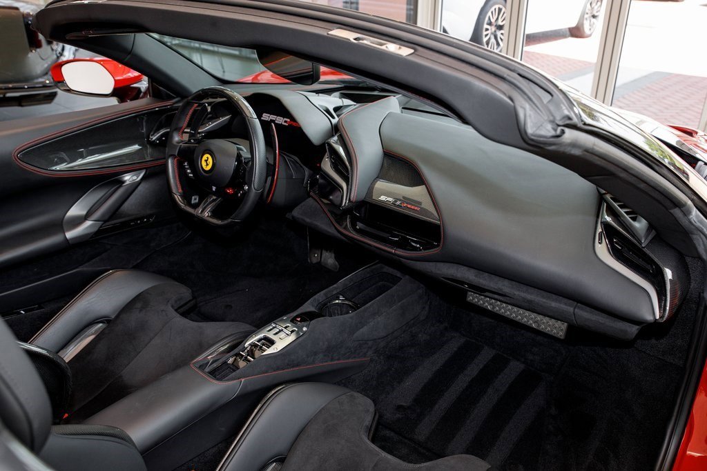 2023 Ferrari SF90 Spider photo 36