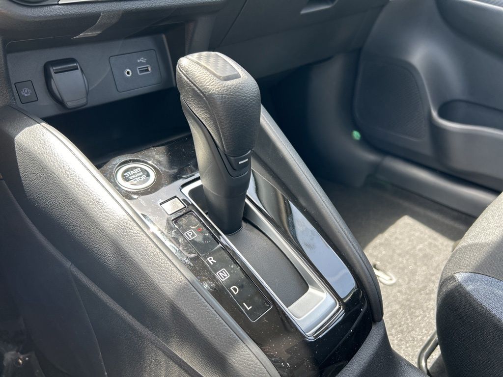 2025 Nissan Versa SV photo 26